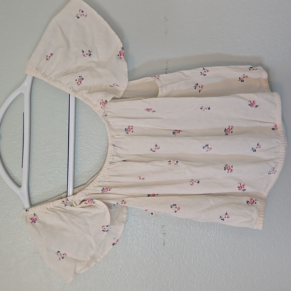 Abercrombie & Fitch Cream Floral Off The Shoulder Top Size Medium - Picture 2 of 6